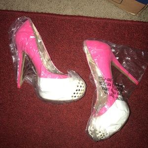 ShoeDazzle Pink/White Pumps with Gold Studs